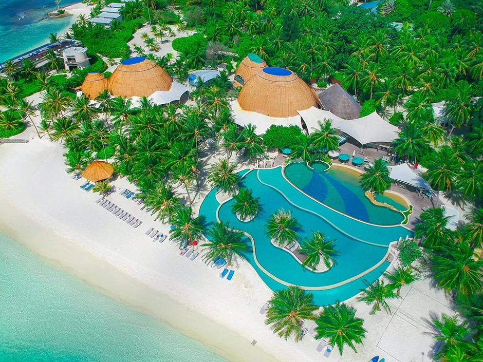 holiday-inn-resort-south-male-atoll-5630386843-4×3